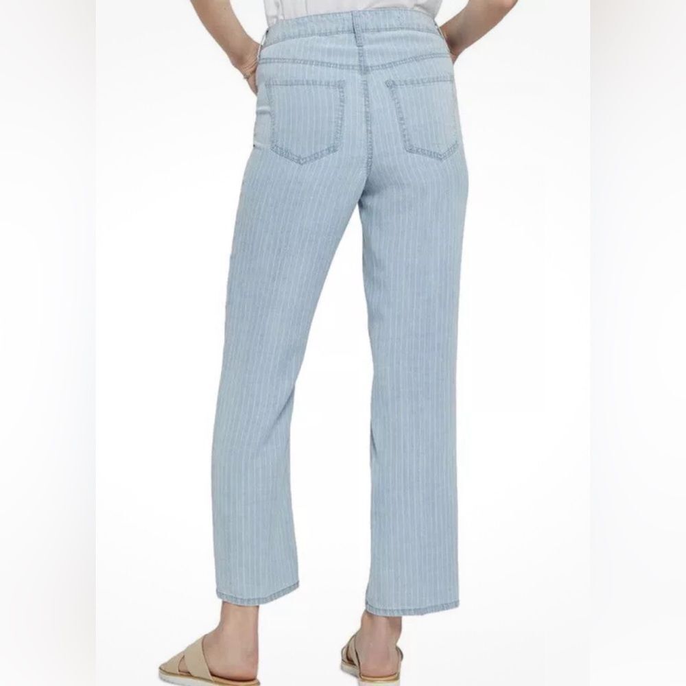 NWT NYDJ Relaxed Fit straight leg high rise jeans Sumstripes - Picture 3 of 12